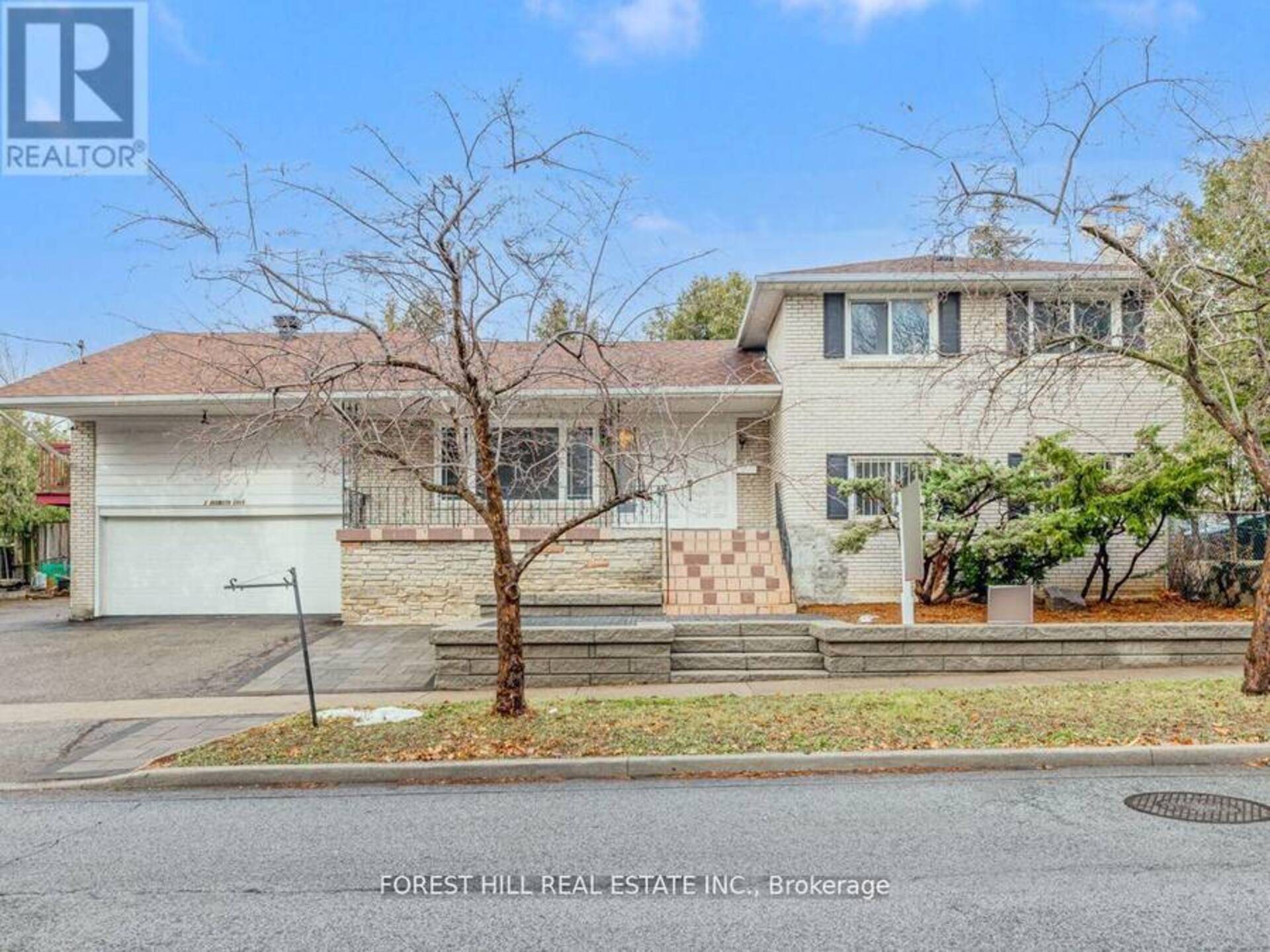 2 AXSMITH CRESCENT Toronto