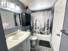 38 AMBLER BAY Barrie