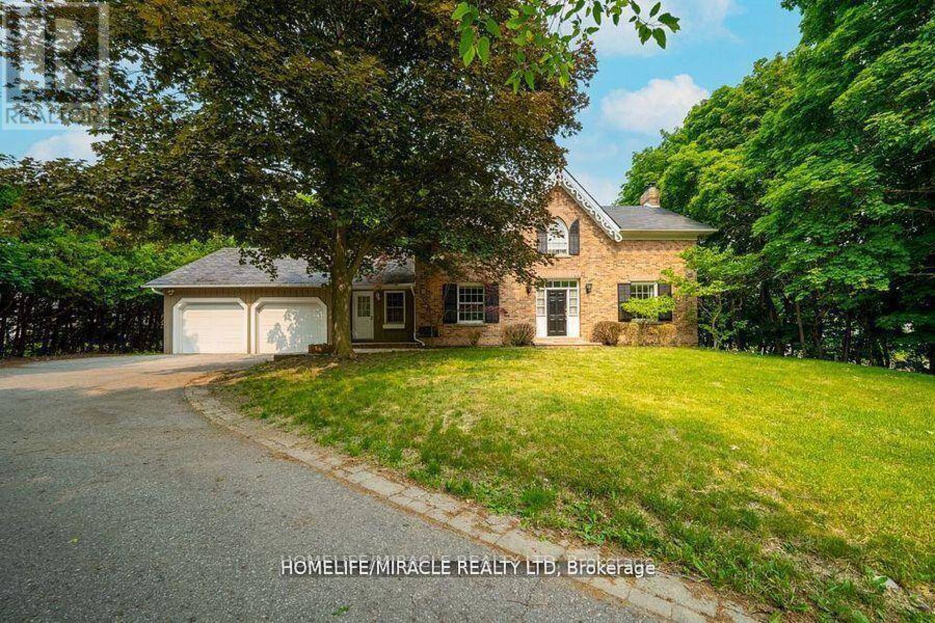 10 HOUGHTON BOULEVARD Markham