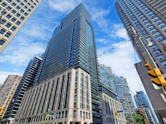 427 - 955 BAY STREET Toronto Ontario