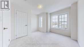 935 CROWSNEST HOLLOW Pickering