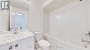 935 CROWSNEST HOLLOW Pickering