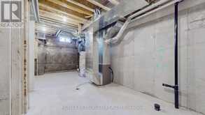 935 CROWSNEST HOLLOW Pickering