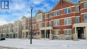 935 CROWSNEST HOLLOW Pickering