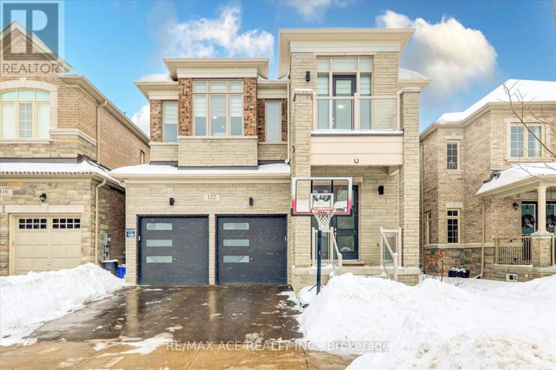 122 STEAM WHISTLE DRIVE Whitchurch-Stouffville