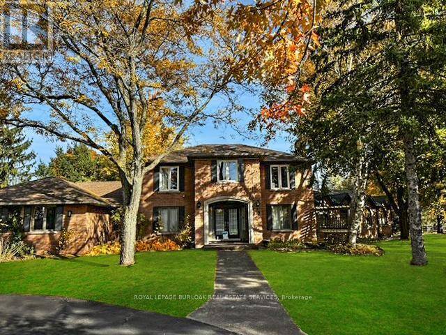 10 KARENDALE CRESCENT Hamilton Ontario