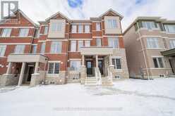 927 CROWSNEST HOLLOW Pickering