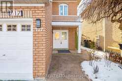 717 DOLLY BIRD LANE Mississauga