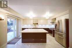 2304 KINGFISHER COURT Oakville