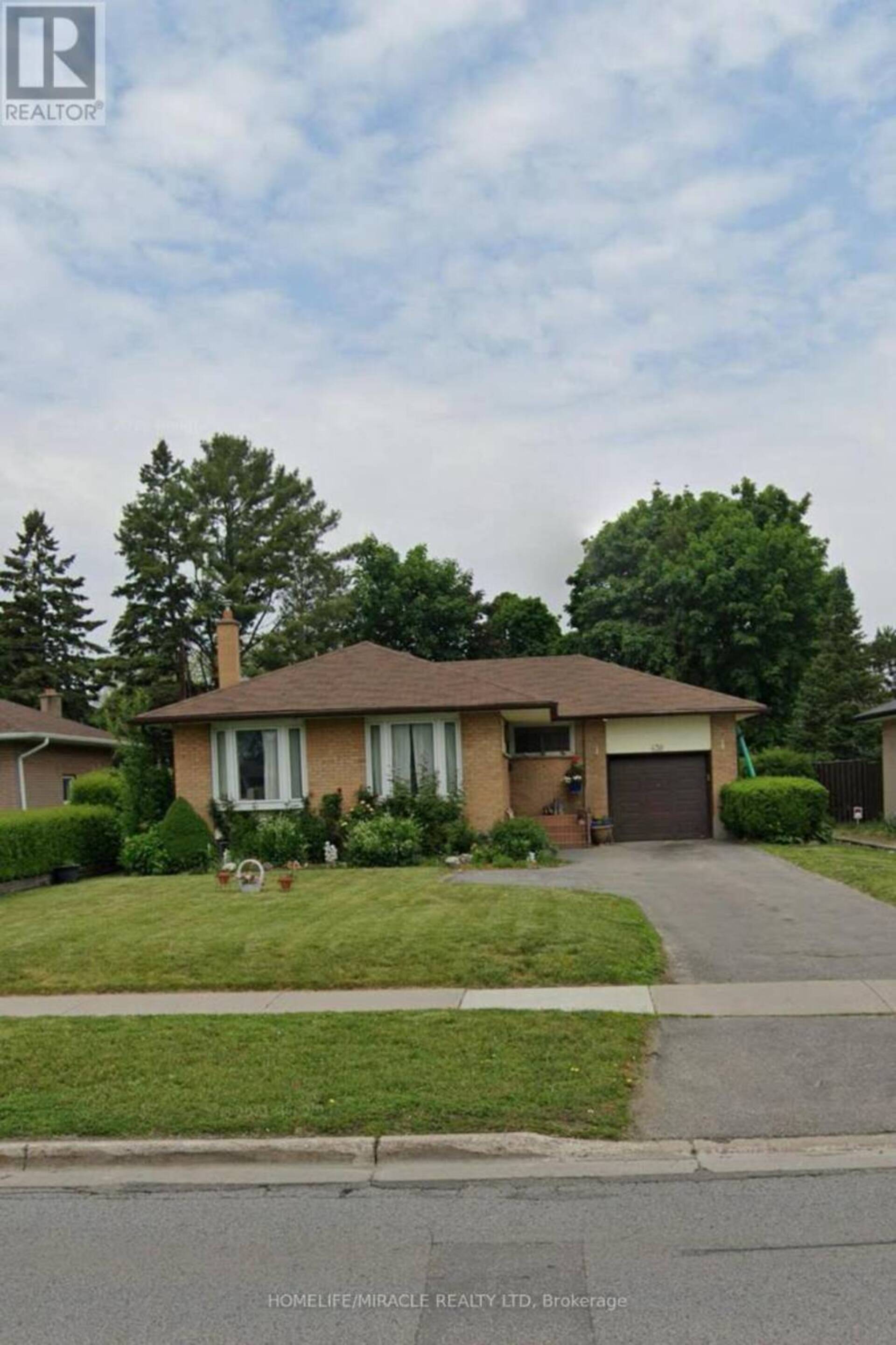 430 ROSSLAND ROAD W Oshawa