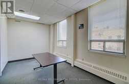 302 - 101 DUNDAS STREET W Whitby