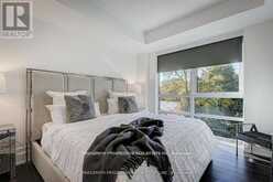 401 - 3 SOUTHVALE DRIVE Toronto