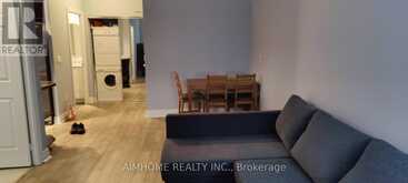 2407 - 35 BALMUTO STREET Toronto