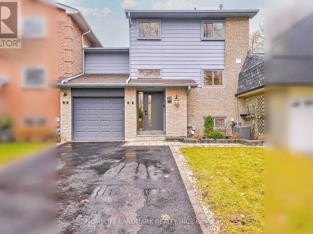 52 ST ANDREW'S COURT Aurora Ontario