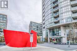 930 - 21 ICEBOAT TERRACE Toronto