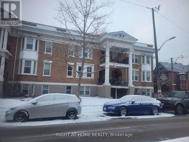 4 - 140 COWAN AVENUE Toronto Ontario