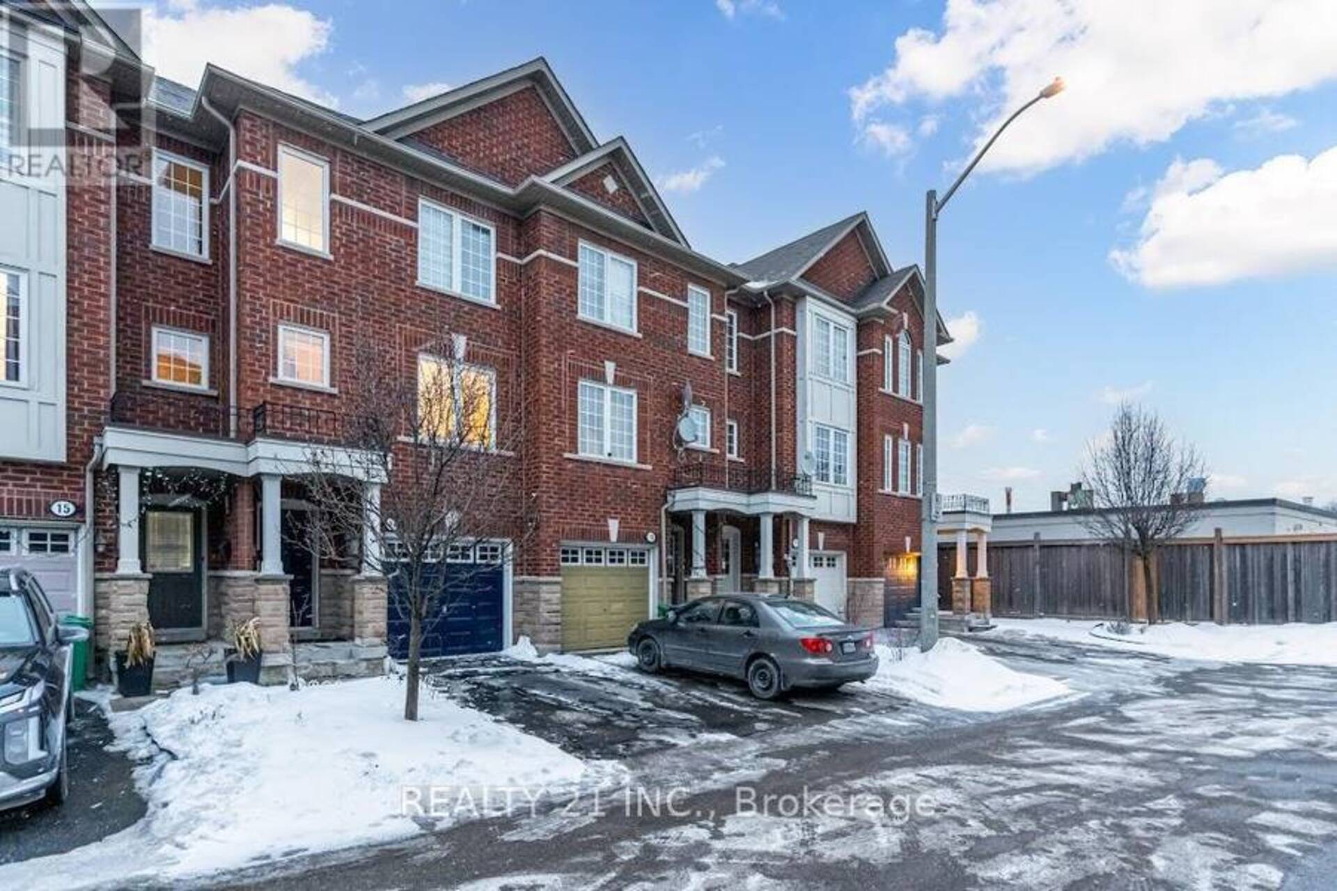 17 ROCK HAVEN LANE Brampton