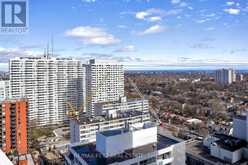 3402 - 2221 YONGE STREET Toronto