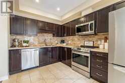 10 - 45 SEABREEZE CRESCENT Hamilton