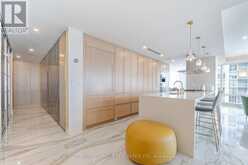 2705 - 180 UNIVERSITY AVENUE Toronto