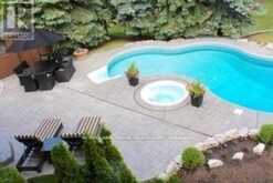 1487 THE LINKS DRIVE Oakville