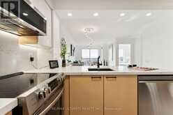 #1008 - 2 CLAIRTRELL ROAD Toronto