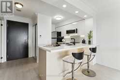 #1008 - 2 CLAIRTRELL ROAD Toronto