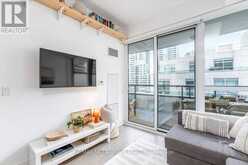 808 - 11 LILLIAN STREET Toronto