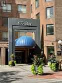 922 - 633 BAY STREET Toronto