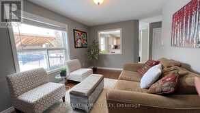 33 KNUPP ROAD Barrie