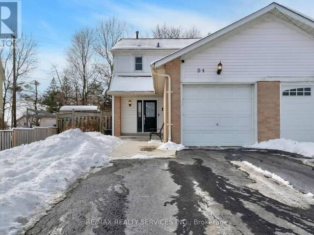 94 COURTLEIGH SQUARE Brampton Ontario