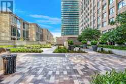 1522 - 111 ST CLAIR AVENUE W Toronto