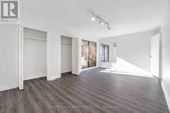 8 - 31 WALMER ROAD Toronto