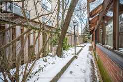 8 - 31 WALMER ROAD Toronto