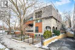 8 - 31 WALMER ROAD Toronto