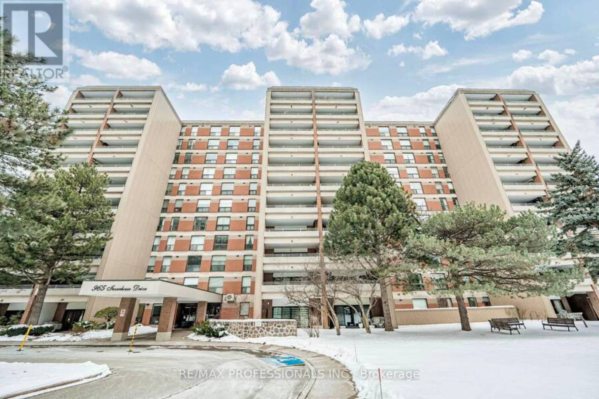 608 - 965 INVERHOUSE DRIVE Mississauga