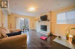 560 DAHLIA CRESCENT Pickering