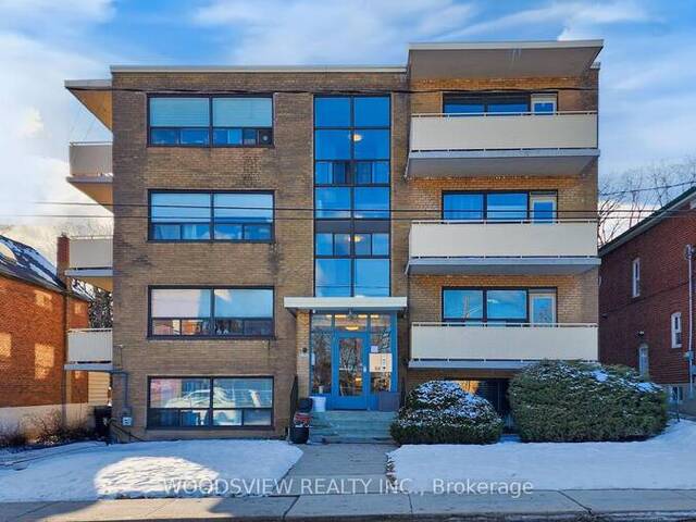 6 - 554 HARVIE AVENUE Toronto Ontario