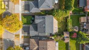 20 MAPLEWOOD DRIVE Whitby