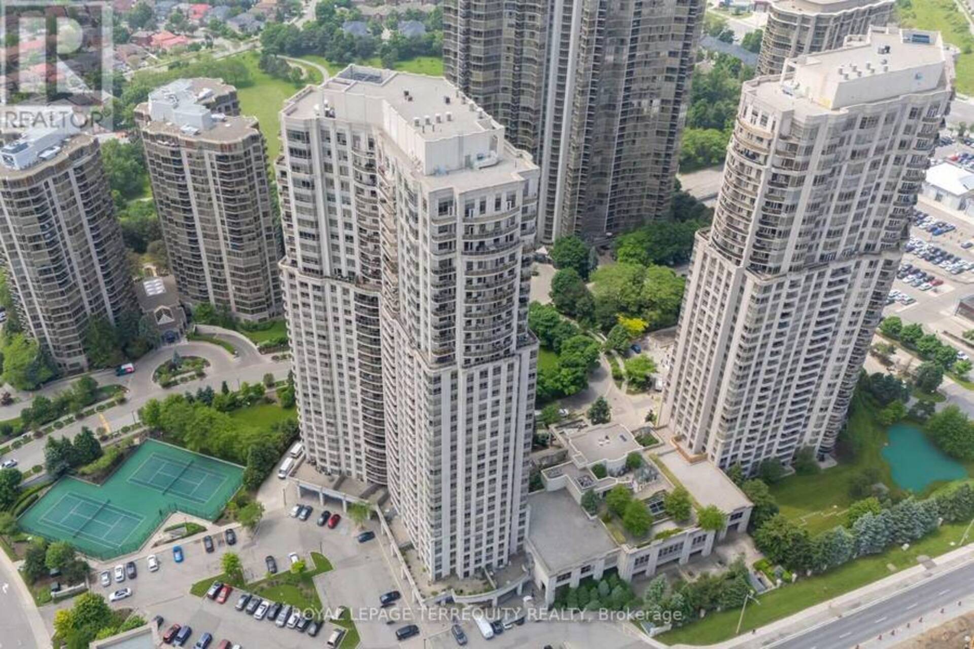 523 - 25 KINGSBRIDGE GARDENS CIRCLE Mississauga