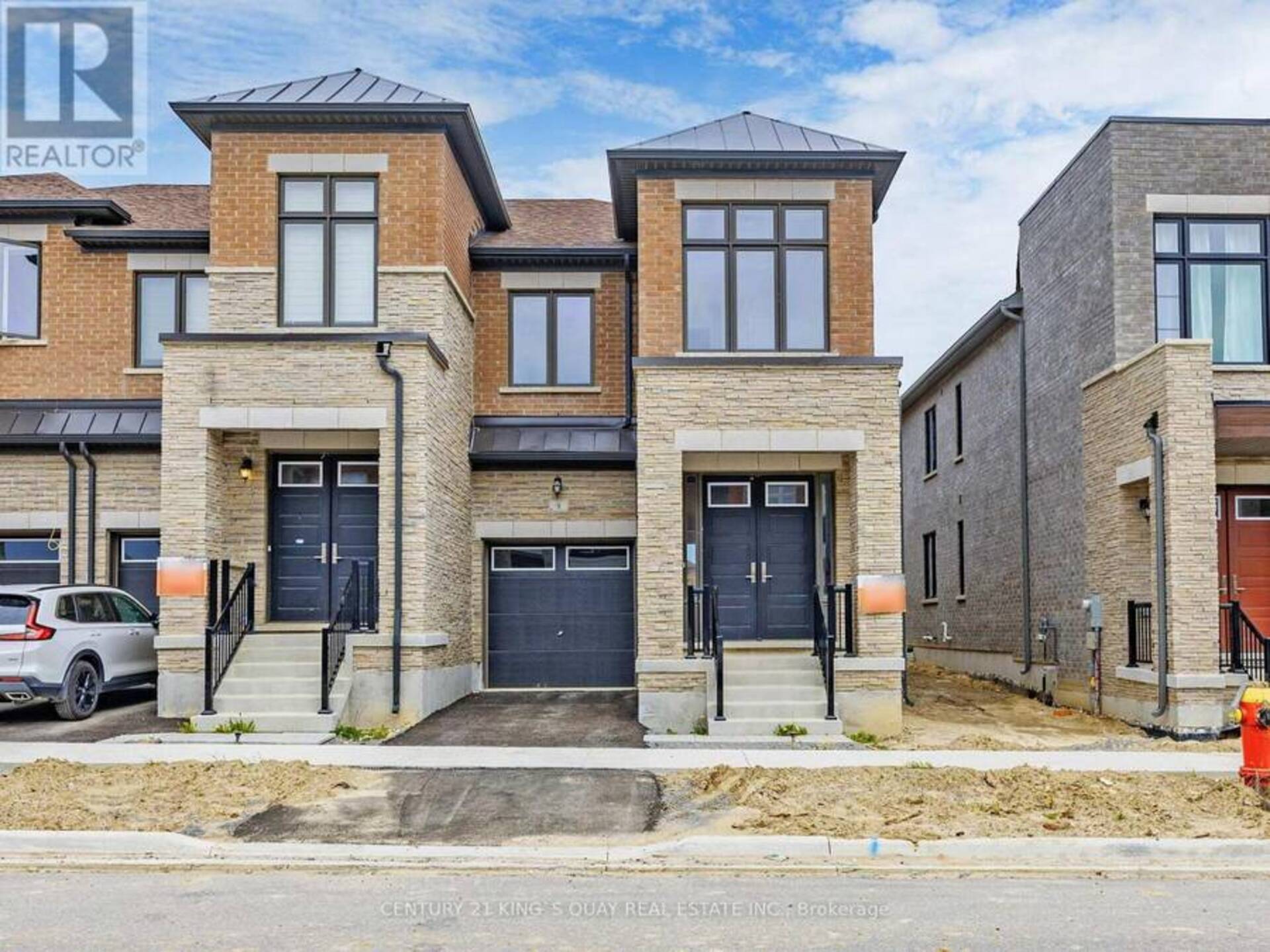 8 SCHMELTZER CRESCENT Richmond Hill