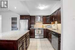 605 - 63 ST CLAIR AVENUE W Toronto