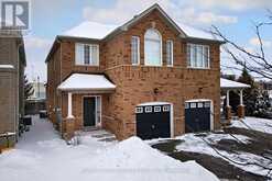 4 BLUE MEADOW COURT Markham