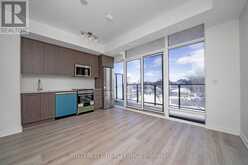 40 - 851 SHEPPARD AVENUE W Toronto