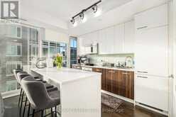 1111 - 111 CHAMPAGNE AVENUE S Ottawa