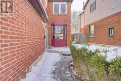 21 HALLEN ROAD Brampton