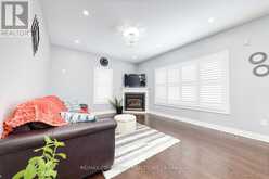 5 SANDCHERRY AVENUE Markham