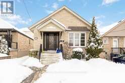 LOWER - 414 HARVIE AVENUE Toronto