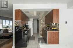 1402 - 21 MARKBROOK LANE Toronto