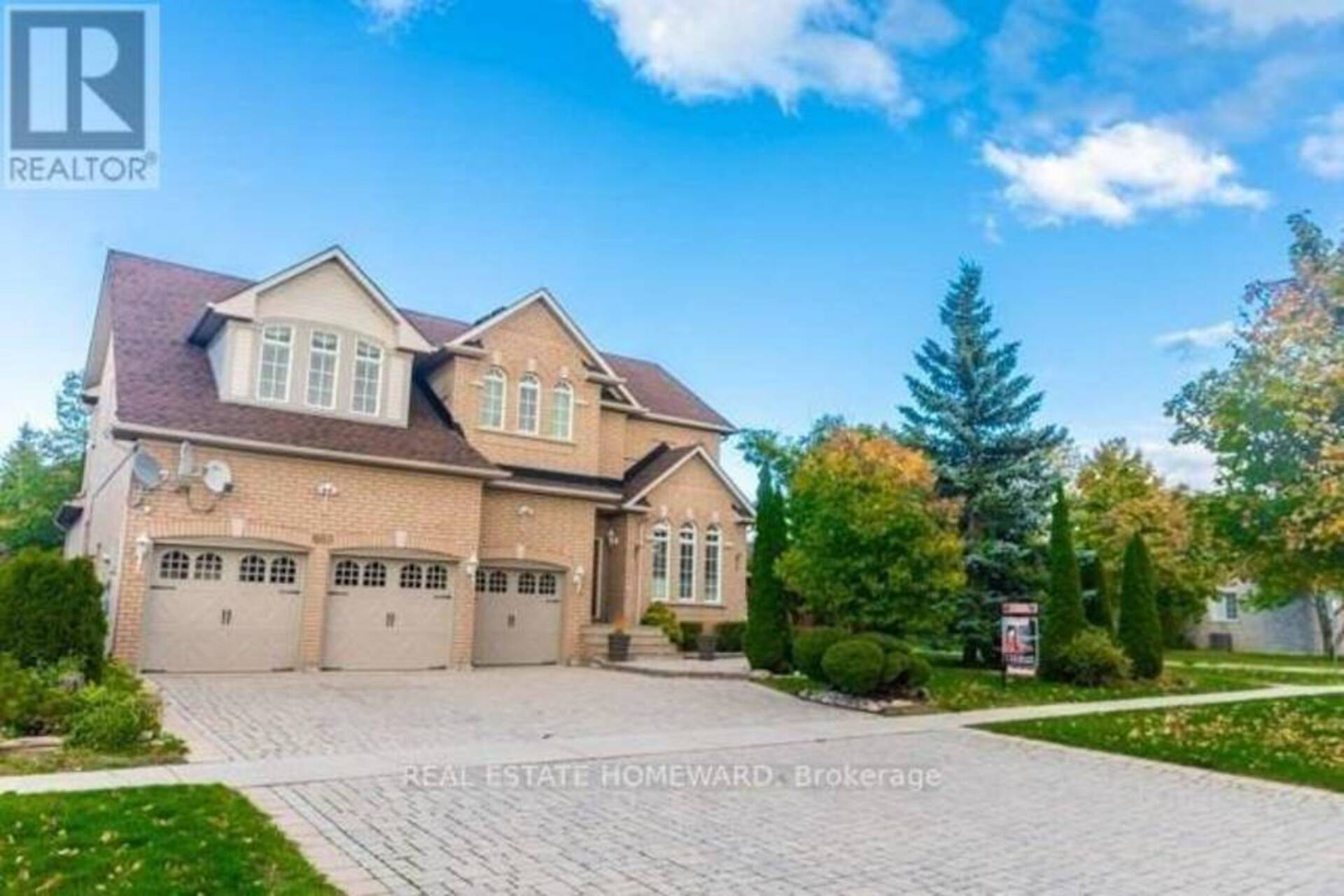 LOWER - 669 FOXCROFT BOULEVARD Newmarket